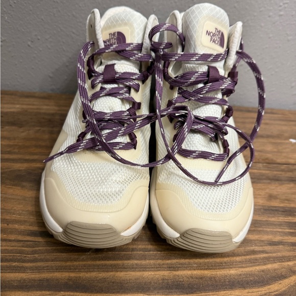 North Face Activist Mid Futurelight Boots Shoes Women’s 9 Good condition - Picture 2 of 16